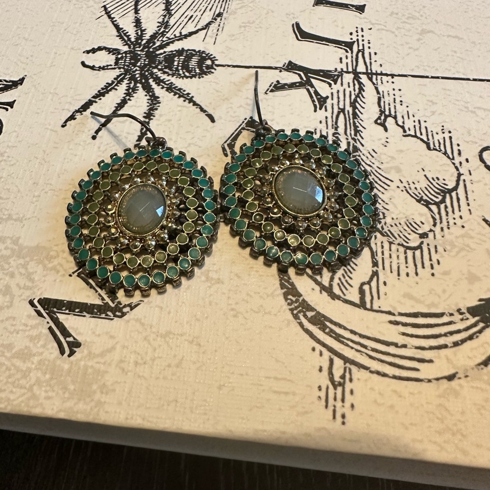 Green Statement Earrings American Eagle - Picture 2 of 4